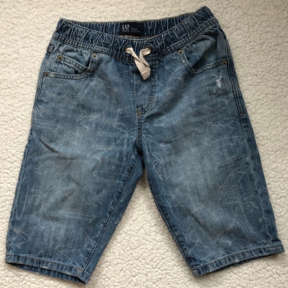 Gap Boy’s Denim Shark Print Shorts